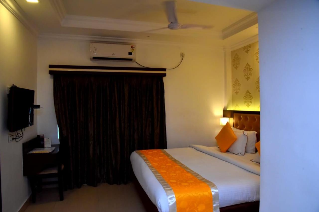 The Grand Krishna Luxury Hotel Chikmagalūr Екстериор снимка